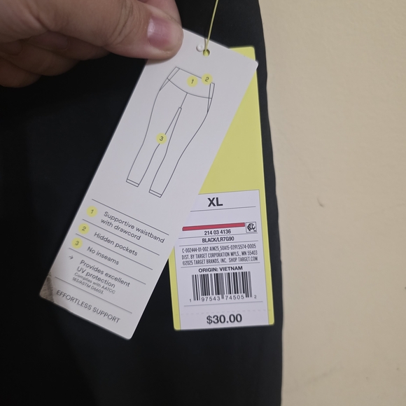 High-Waisted Black Leggings - Picture 4 of 4